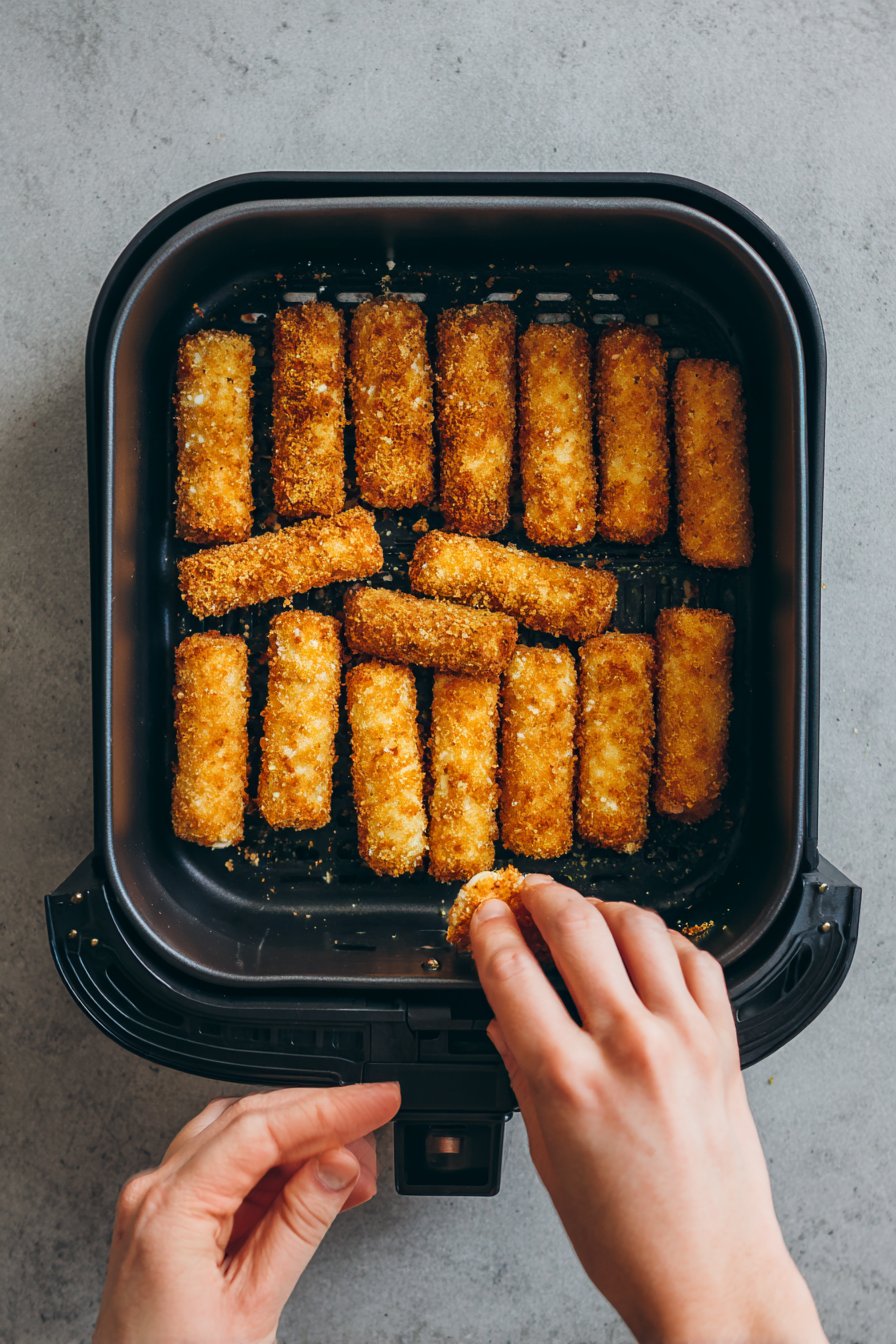 Air Fryer Mozzarella Sticks instructions process